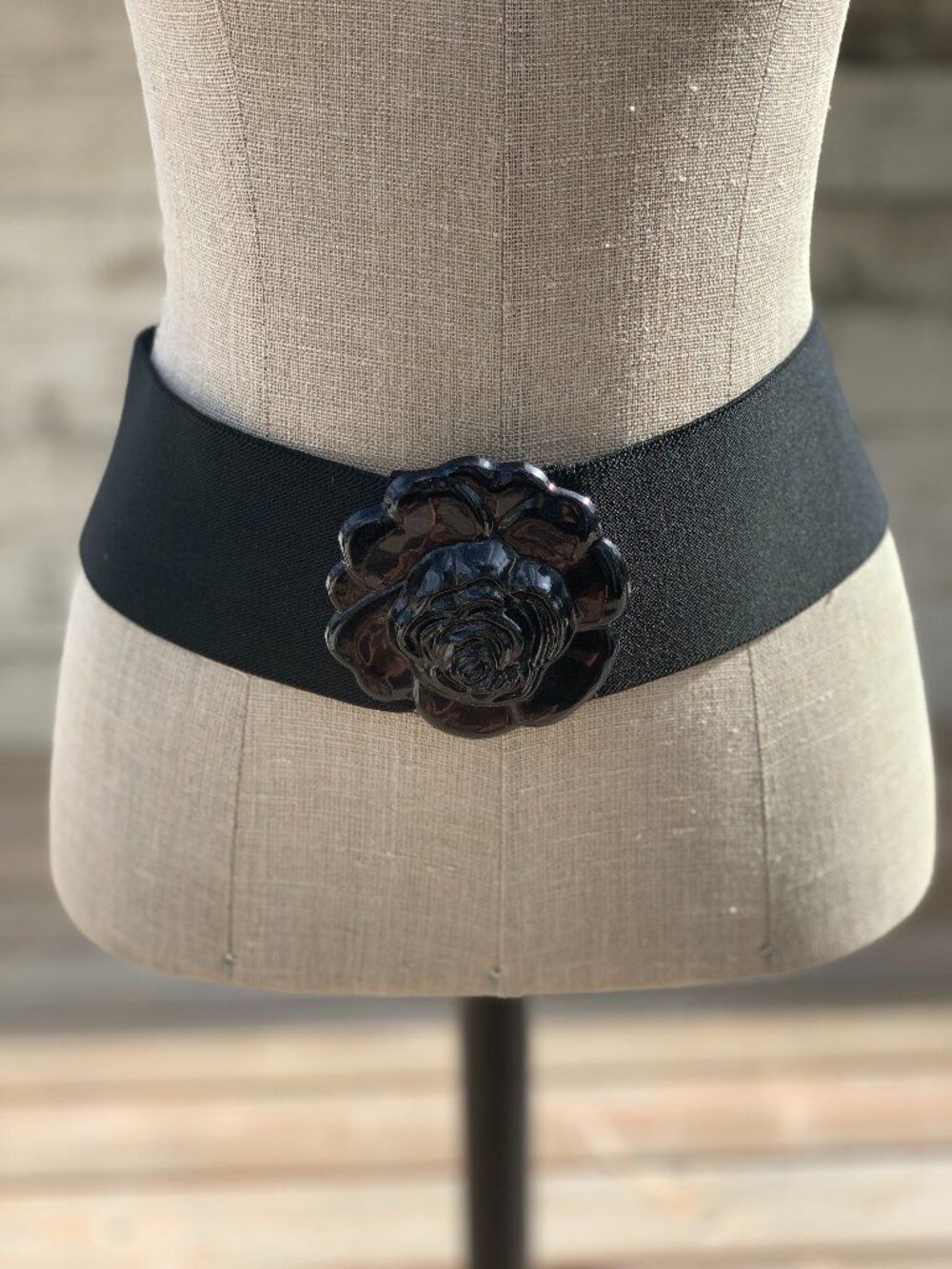 Vintage Wide Statement Cinch Waist Belt Black Elastic Flower Buckle 80s Retro